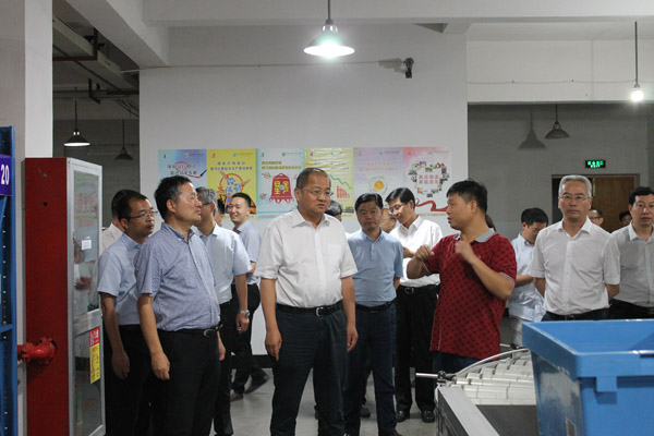 亚洲高清毛片一区二区