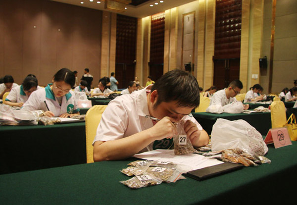 亚洲高清毛片一区二区