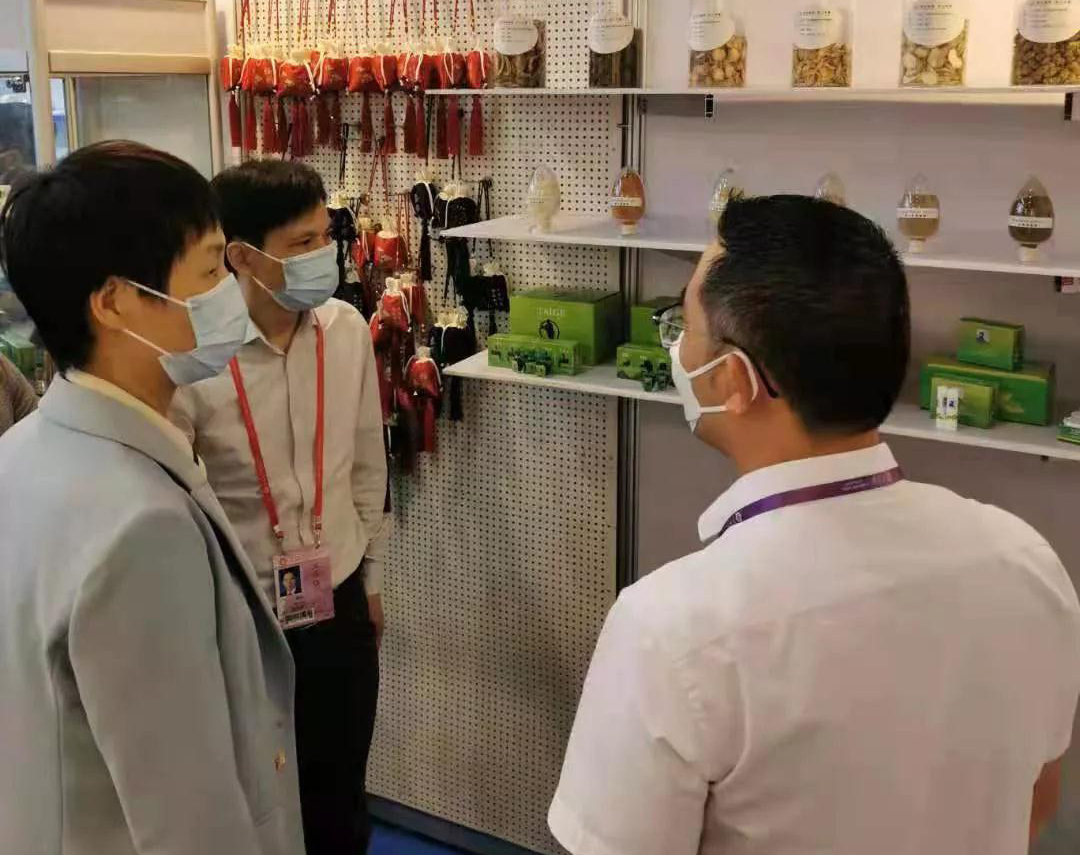 亚洲高清毛片一区二区