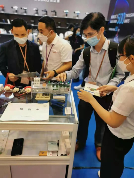 亚洲高清毛片一区二区