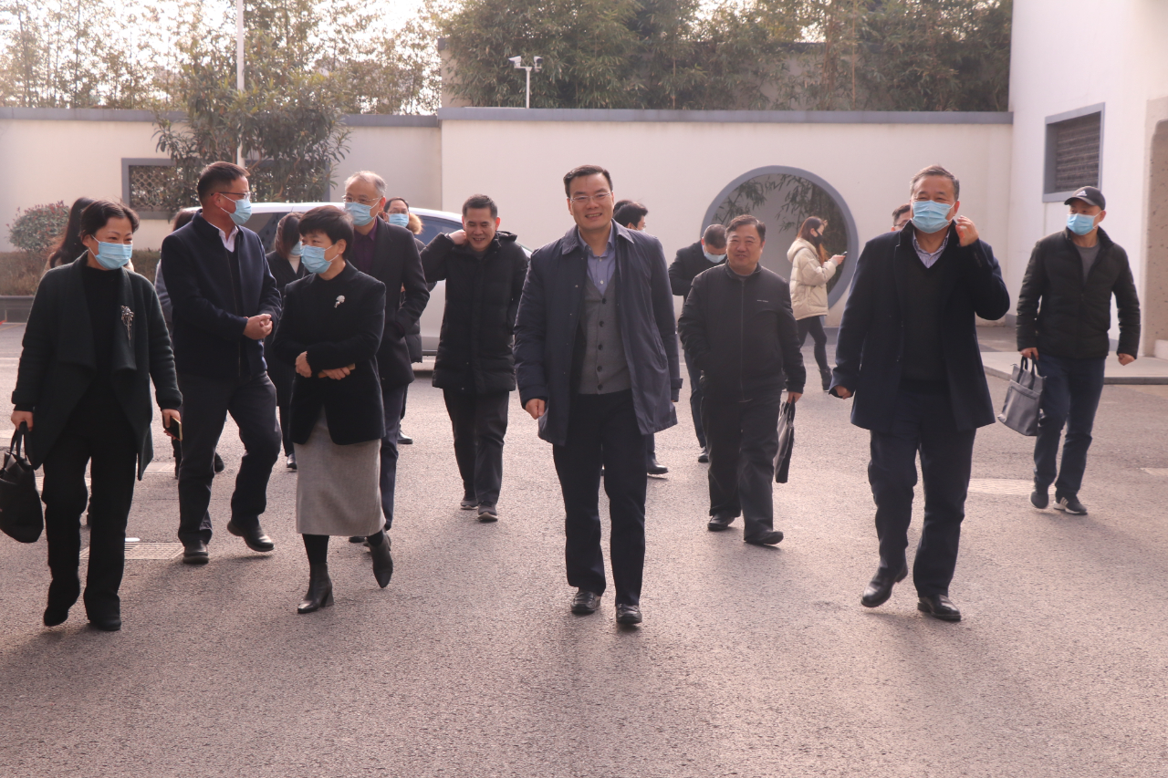 亚洲高清毛片一区二区