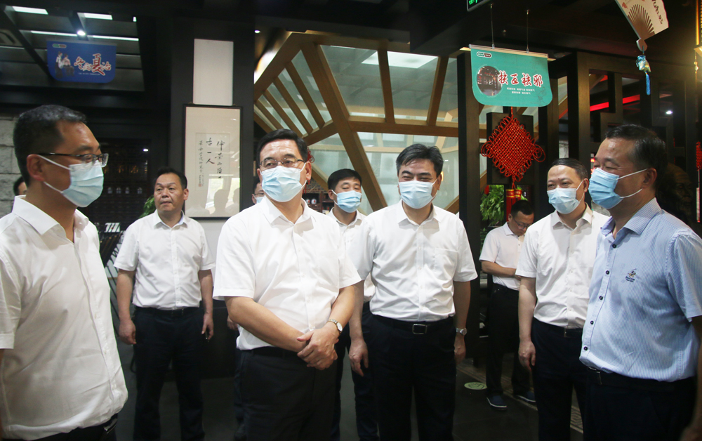 亚洲高清毛片一区二区