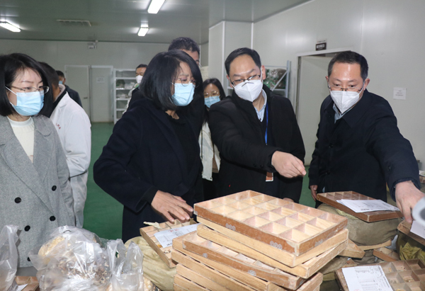 亚洲高清毛片一区二区