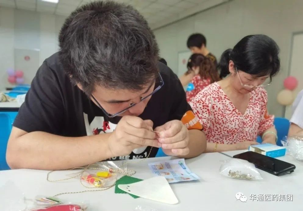 亚洲高清毛片一区二区