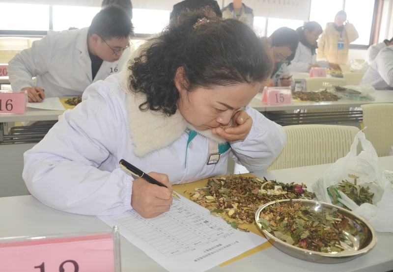 亚洲高清毛片一区二区