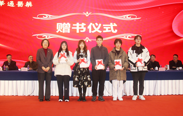 亚洲高清毛片一区二区