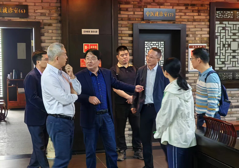 亚洲高清毛片一区二区