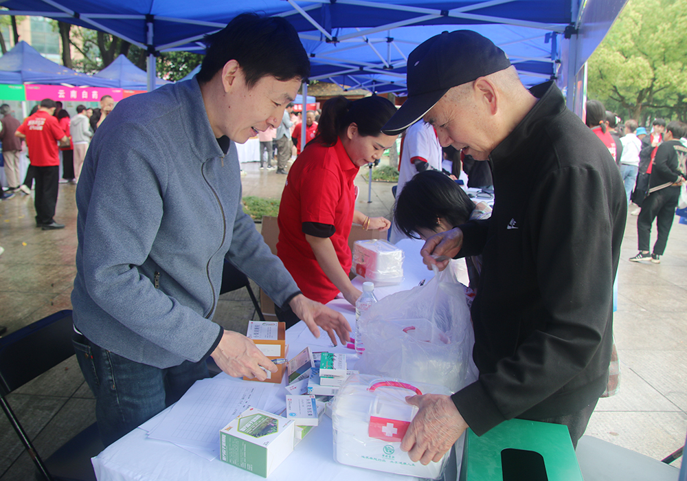 亚洲高清毛片一区二区